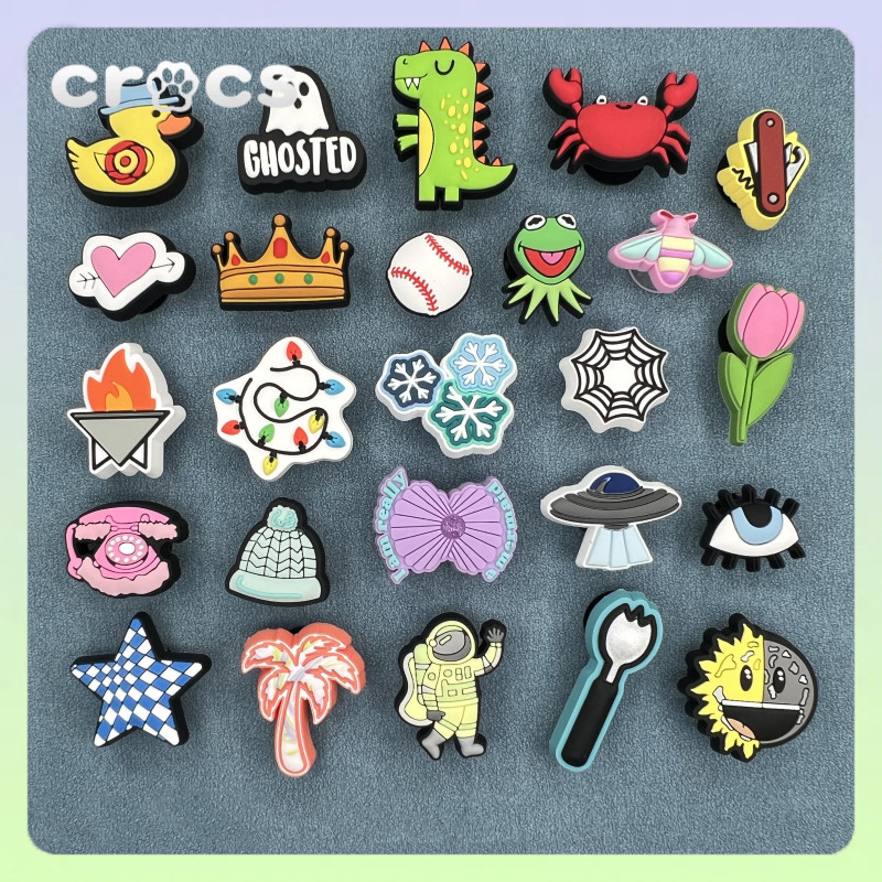 jibbitz crocs Fun DIY cartoon crocs jibbitz jibbitz crocs เกาหลี jibbitz crocs ของแทั