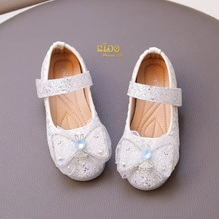 Tsรองเท้าเด็กต้องเผื่อ1.5เซนจากเท้าน้อง(หน้าร้านอยู่รัชดา ลองได้)H187 สีเงิน ชมพู ฟ้า ติดโบว์สีสวย เกร็ดวิ้งๆ