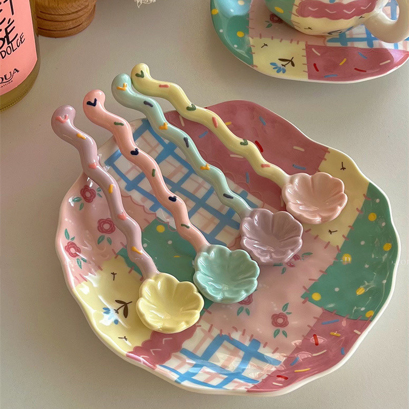 น่ารักสี Candy สไตล์ Four-Leaf Clover เซรามิคกวนช้อนทนอุณหภูมิสูงช้อนกาแฟ HAND-Made Underglaze สีมือวาด
