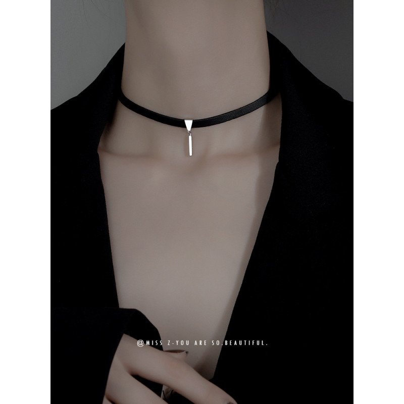 สร้อยคอสีดำสำหรับ 여성 อินเทรนด์และคลาสสิก มีลวดลายกระดูกไหปลาร้าและโซ่ RHF7