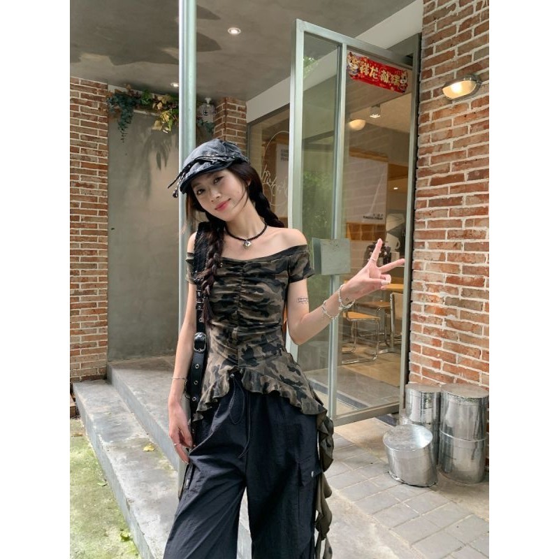 เสื้อทีเชิ้ตพิมพ์ลายพรางลายพรางแนววินเทจเสื้อเปิดไหล่ลายระบายสำหรับฤดูร้อนของผู้หญิง - รูปที่ 4