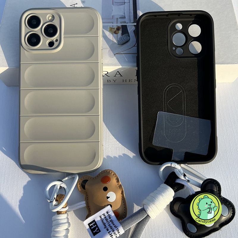 ปลอกพร้อมสายรัดสําหรับ Xiaomi 15 14T Pro Poco X7 Pro M7 Pro C75 F6 Pro 5G 4G Simple 3D สเตอริโอน่ารักการ์ตูนหมีสายรัดข้อมือกันกระแทก Slip Matte Soft Case - รูปที่ 4