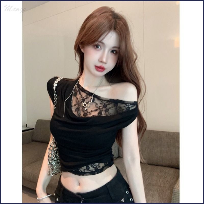 ไหล่เดียวเย็บลูกไม้ที่ไม่มีสายหนังไม่สม่ําเสมอจีบสั้นแขนสั้นเสื้อยืดผู้หญิง