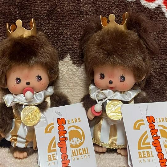 Monchhichi monchhichi น่ารักสนุกญี่ปุ่นของแท้ 50th Anniversary Golden Celebration Party Crown BB ผู้ชายผู้หญิง
