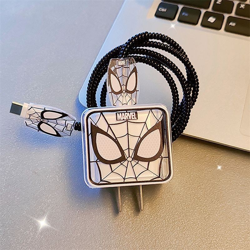 A ชุดการ์ตูน Spiderman ซิลิโคนชาร์จแขนป้องกันสาย USB สปริงไขลานแขนป้องกัน เข้ากันได้กับ iphone 18 20w