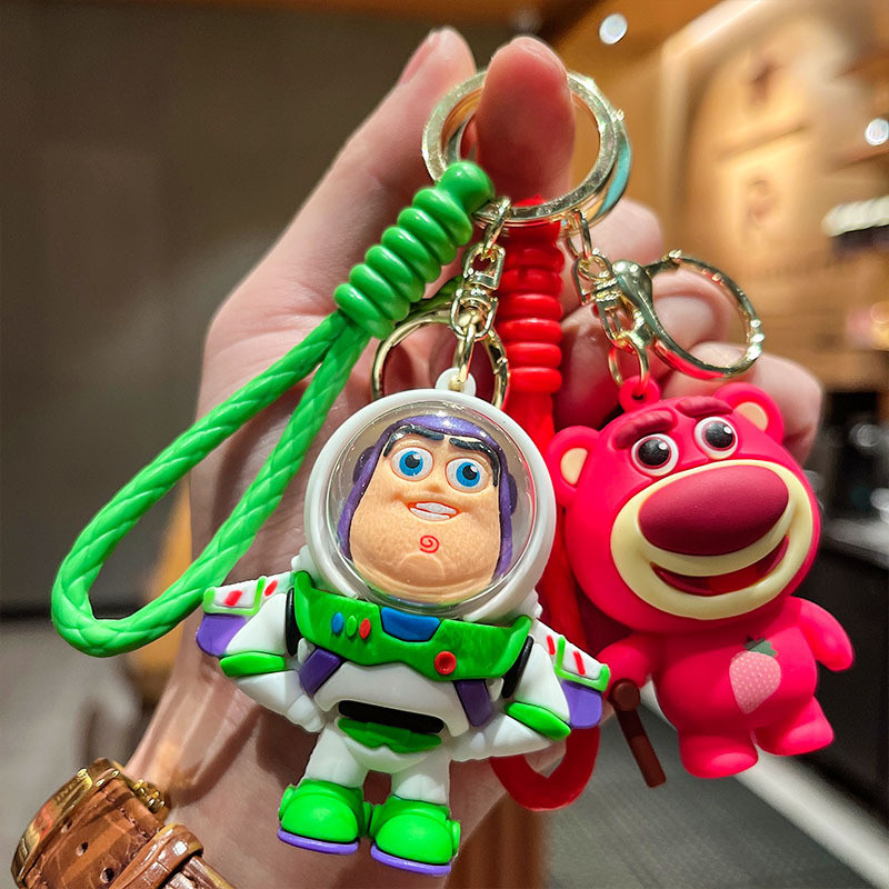 [Toy Story] การ์ตูนน่ารัก Toy Story Buzz Lightyear พวงกุญแจจี้พวงกุญแจรถของขวัญคู่