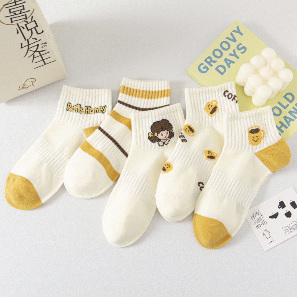SY_SHOP899 ถุงเท้าข้อสั้น (5สี/10คู่) ถุงเท้าแฟชั่น เนื้อผ้านุ่ม ลายGIRL NO.B38