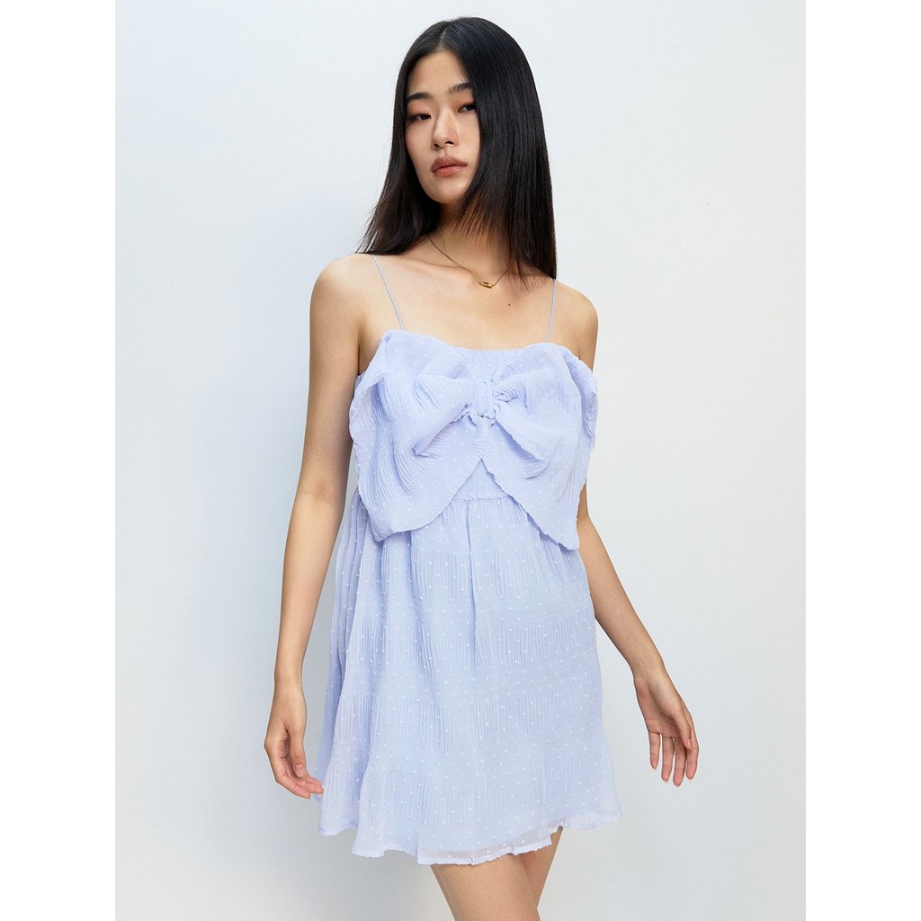 [Pomelo] เดรสสายเดี่ยวมาพร้อมดีเทลโบว์ / Bow Accent Spaghetti Mini Dress