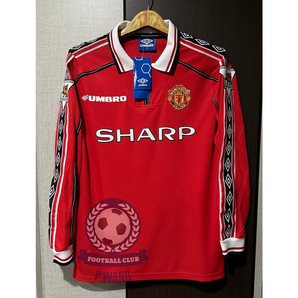 ขายดี!! เสื้อฟุตบอลย้อนยุค [ Retro ] แมนยู แขนยาว ปี 1998/1999 Home อัดชื่อนักเตะ Beckham, Schole, G