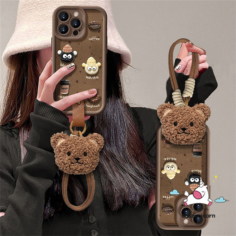 น่ารัก 3Dตุ๊กตาการ์ตูนกาแฟคุกกี้สําหรับIPhone 15 13 16 11 14 12 Pro Max XR 7Plus XS Max X 8 7 16 6S 6 15 Plus SE 2020 Fixed Borehole Bear Lanyard Angel Eyesกรณี