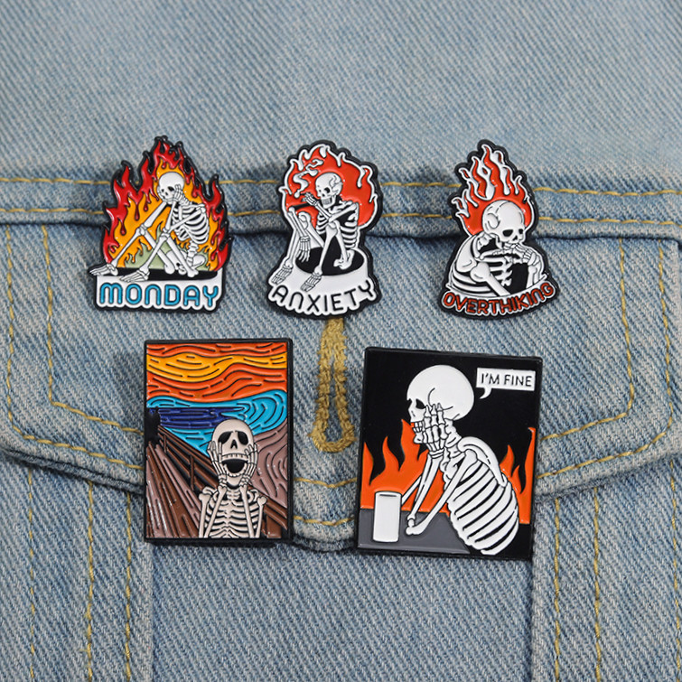 Creative Skull Angry และ On Fire เข็มกลัดเคลือบ Im Fine ตลกป้ายโลหะสยองขวัญ Lapel Pin เครื่องประดับอุปกรณ์เสริมของขวัญ