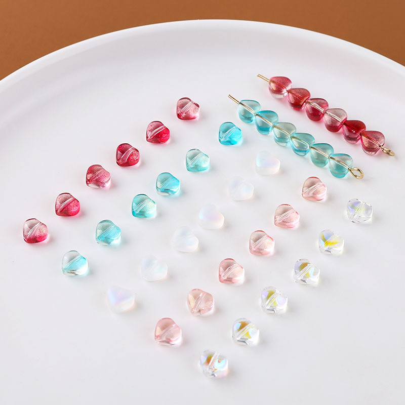 Mini Glitter Magic ลูกปัดแก้วที่มีสีสันหัวใจลูกปัด DIY เครื่องประดับทําด้วยมือต่างหูสร้อยคอสร้อยข้อมือประดับด้วยลูกปัดวัสดุ