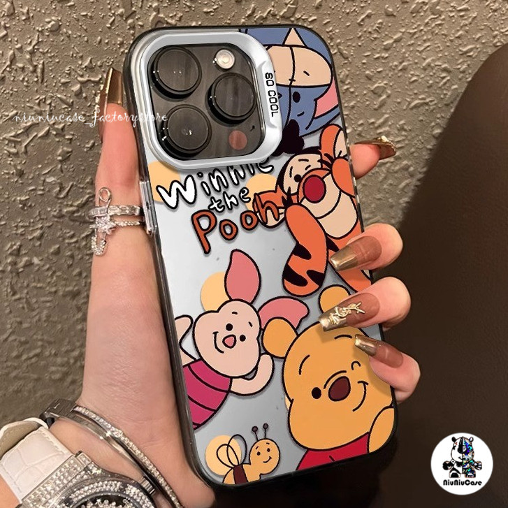 เคสไอโฟน11 สีดำหรูหราซิลิโคนแข็งกรณีโทรศัพท์ วินนี่เดอะพูห์ for IPhone 11 13 12 7Plus 14 15 11 Pro MAX 8 7 Plus X XR XS