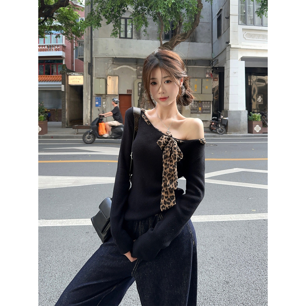 ELFwoo ออกแบบเสื้อเชิ้ตฐานไหล่เอียงแบบผูกไหล่พิมพ์ลายเสือดาวสําหรับเปิดไหล่ผู้หญิง - รูปที่ 7