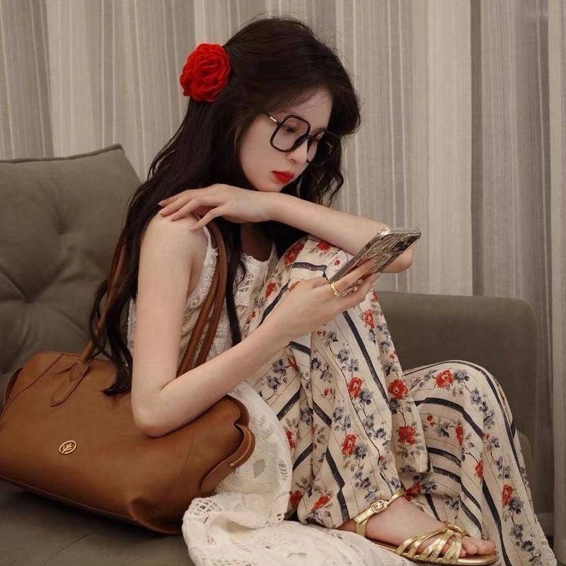 ฝรั่งเศสกุหลาบชุดนอนกางเกงผู้หญิงสไตล์ฤดูใบไม้ร่วงดอกไม้เอวสูง ผอมลง ดูหลวมสบายๆเดินโค้งป้องกันยุงบ้านกางเกงสามารถสวมใส่ออก