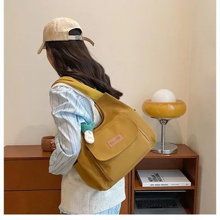【พร้อมส่ง】Miss bag fashion กระเป๋าสะพายไหล่ จุของได้เยอะรุ่นฮิต สไตล์เกาหลี(ไม่มีจี้ห้อยกระเป๋า)