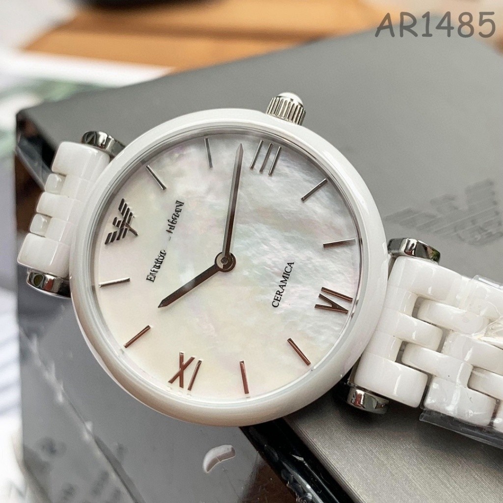 สุภาพสตรีนาฬิกาแฟชั่นสแตนเลส Swiss Quartz เซรามิคนาฬิกายี่ห้อ Armani Ar Series Luxury จัดเลี้ยง Must