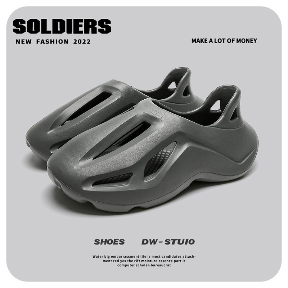 ewing Sewing Sewing Sewing Sewing รองเท้าผู้ชายฤดูร้อนที่นิยมในโลกออนไลน์ชายหาดกันลื่นพื้นหนาแฟชั่นร