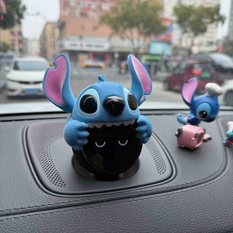 【Ready Stock】 Weilai Car Nomi Hat Shaking Head Stitch Cute Dashboard Robot Car Cartoon Accessories O