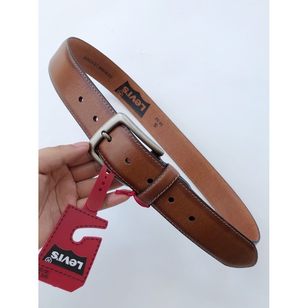 เข็มขัดหนังแท้ American Levis สำหรับผู้ชาย สไตล์เดนิม โลหะคล้องเข็มขัดแบบปุ่ม