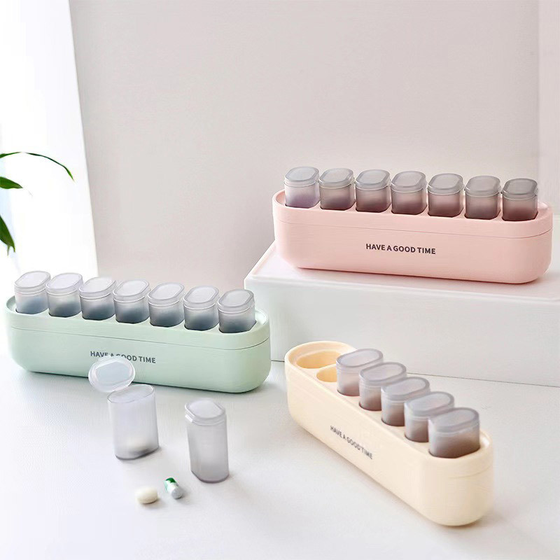 กล่องจ่าย กล่องจ่าย กล่องสี Macaron แบบพกพาแบบพกพาสามเครื่องจ่ายอาหารวันเตือน Mini กล่องจ่าย Seven D