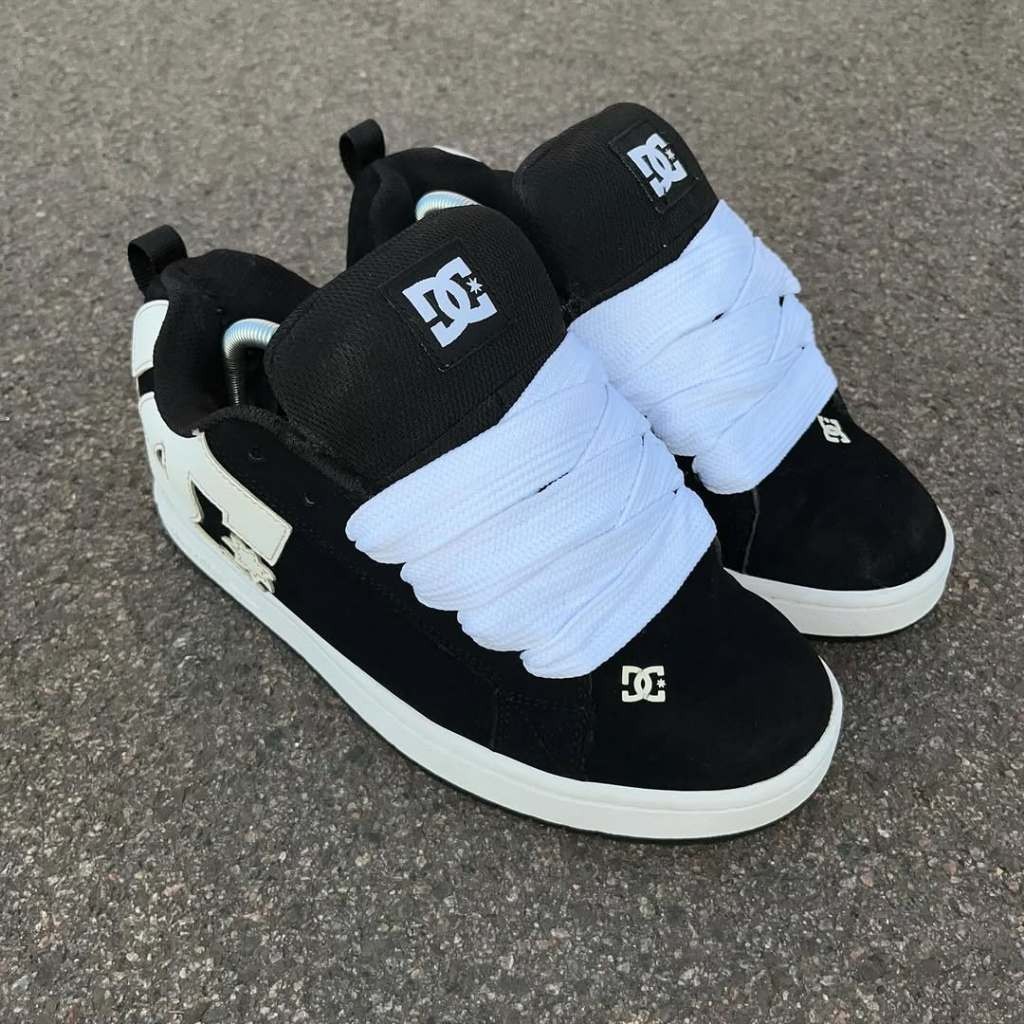 AXEULE Dc Court Graffik รองเท้าผ้าใบสีขาวสีดํารองเท้าบุรุษและสตรีหนาไขมันรองเท้า Unisex