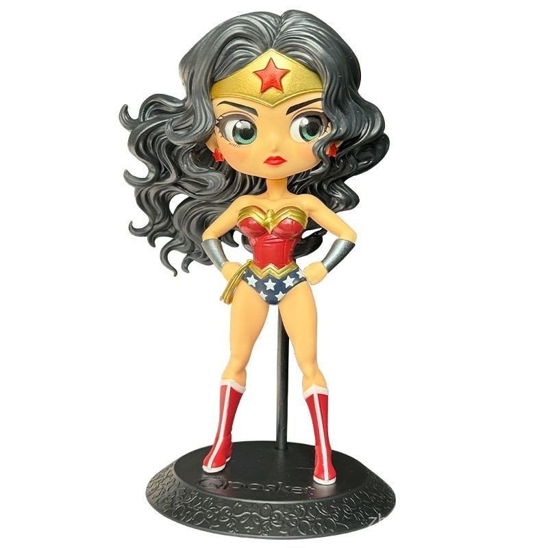 โรงงาน Bandai Qposket Marvel Wonder Woman Avengers Heroes เครื่องประดับตุ๊กตาของเล่นเด็ก