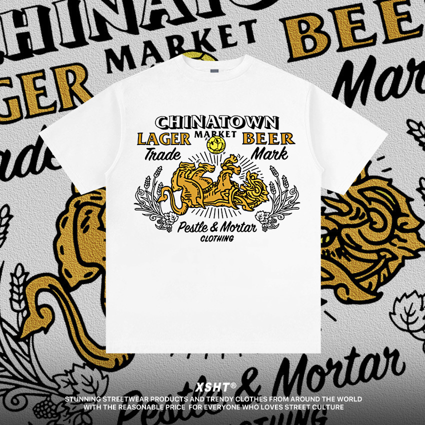 🔥พร้อมส่ง🔥 เสื้อ Chinatown Market x Singha Lager Tee - White (สีขาว) by XSHTS-5XL