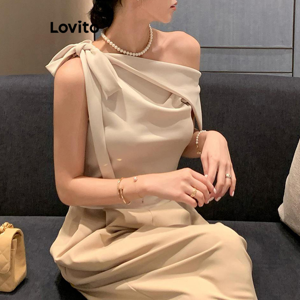 Lovito เสื้อแขนกุดผู้หญิง เปิดไหล่ แบบอสมมาตร สีพื้น สไตล์ลำลอง LNM64131