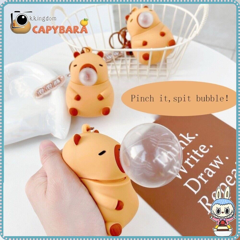 Kingdom Capybara Spitting Toys, กระเป ๋ า Charm ของขวัญ Capybara จี ้ พวงกุญแจ , พวงกุญแจรถ PVC สีน ้ ําตาล