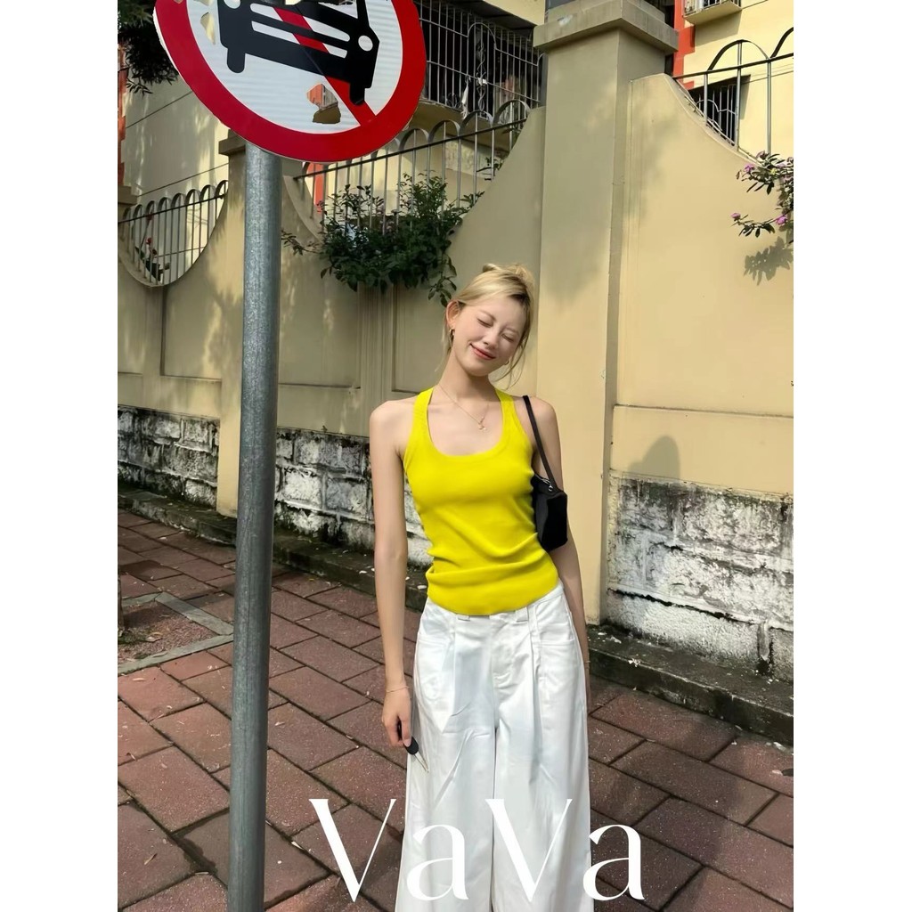 VaVa  มีสินค้า เสื้อกล้าม Racerback สีเหลืองทรงเข้ารูป เสื้อกล้ามแขนกุดสาวฮอตอเมริกัน