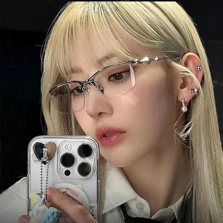 กรอบแว่นตาโลหะแบบ Cat Eye Retro สำหรับผู้หญิงและผู้ชาย สไตล์ Y2K
