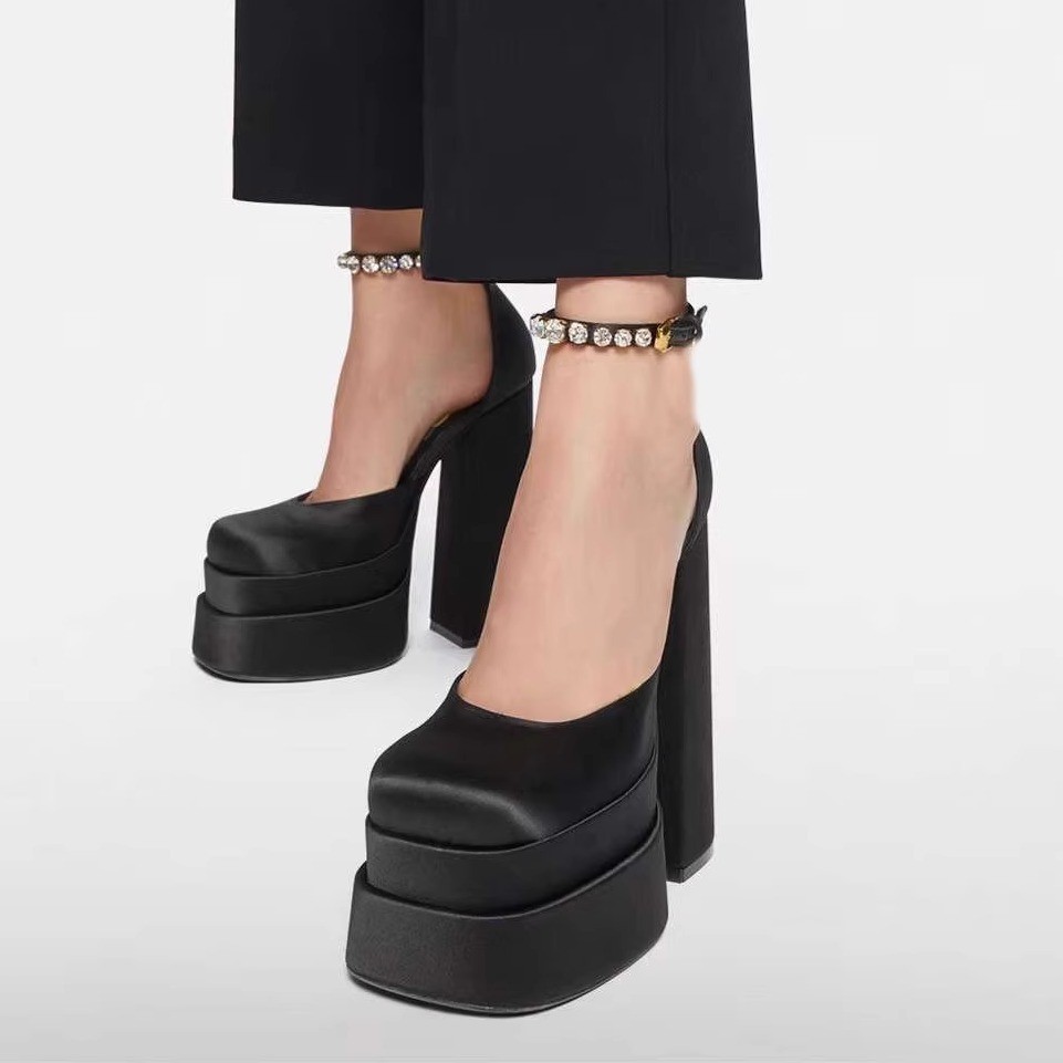 รองเท้าส้นสูงส้นหนา ความสูง 14 ซม. สไตล์ Y2K แพลตฟอร์มหน้าสูง สายรัดข้อเท้าประดับคริสตัล หัวมนสวยหรู  พร้อมส่งจากไทย S17