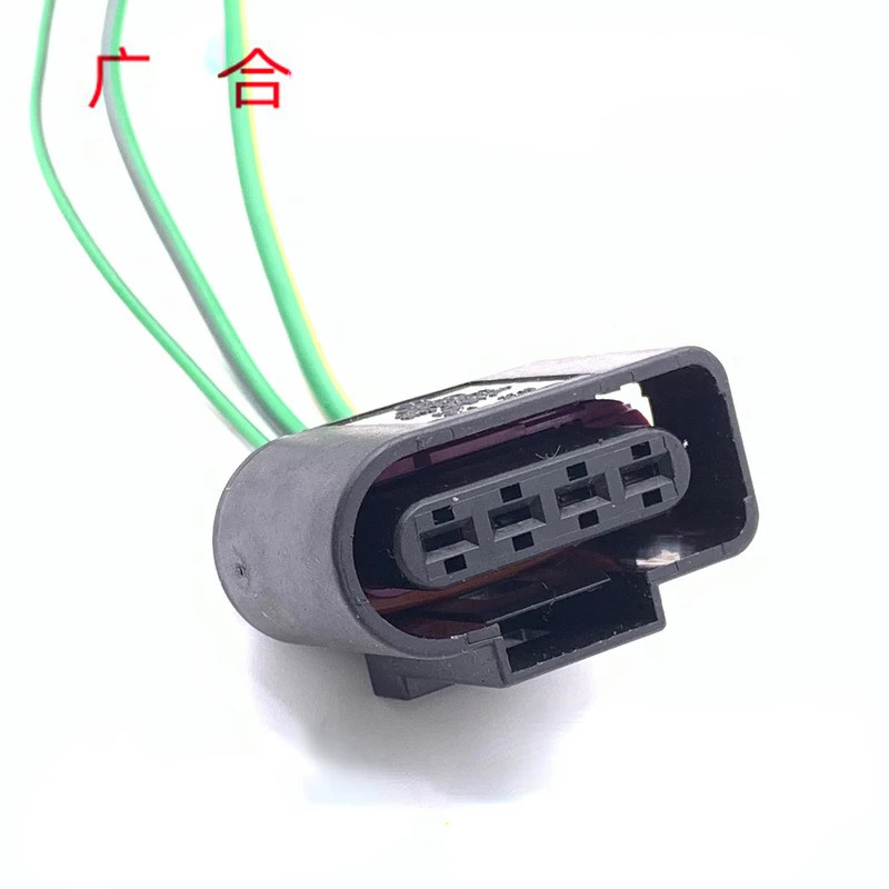 8K0973724 สําหรับ Volkswagen Audi A4L Q5 A5 C7 A6L 2.0T Coil Wire Harness ปลั๊กสายไฟ