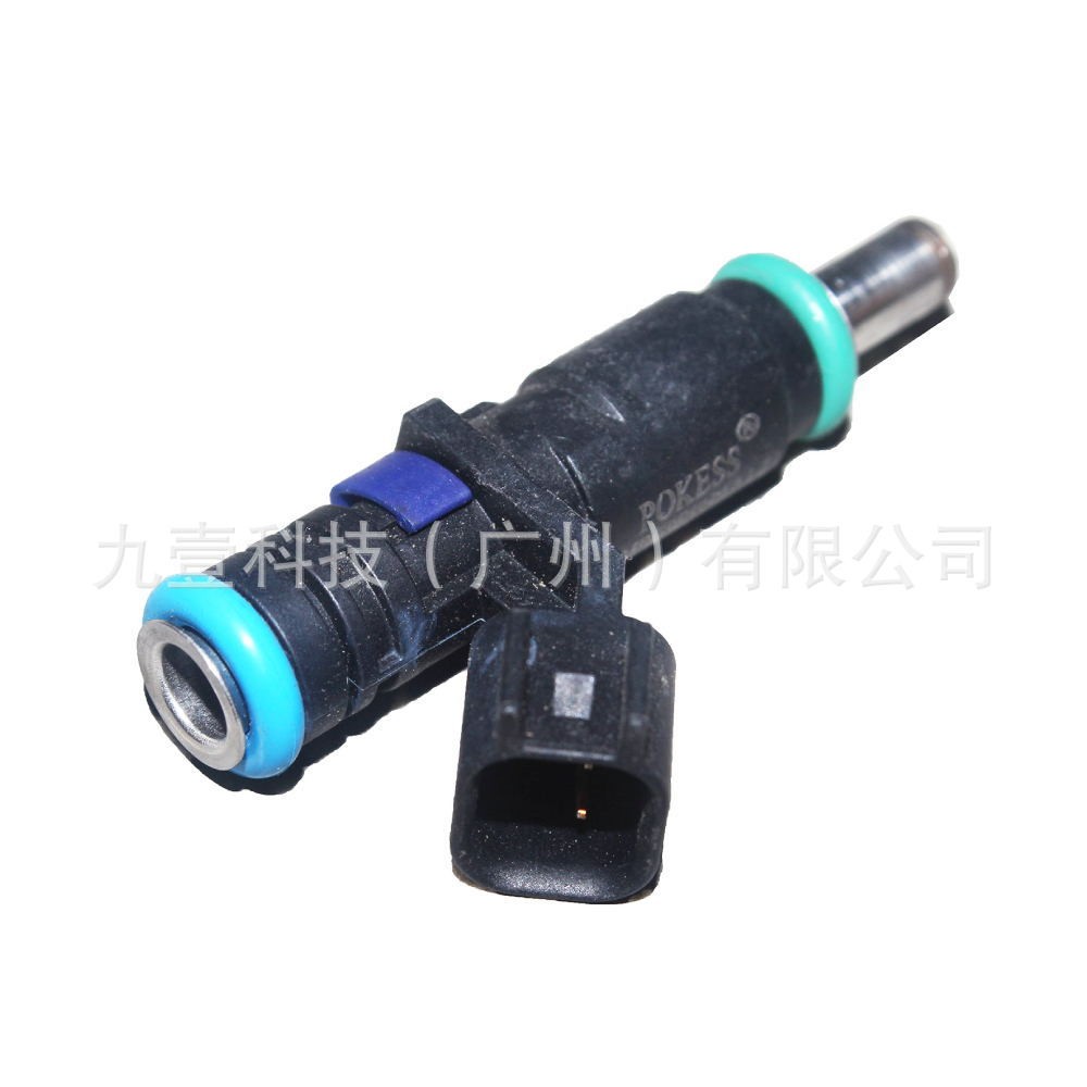 D5BG9F593-AA เหมาะสําหรับ Ford Forrest หัวฉีดน้ํามันเชื้อเพลิง D5BG-9F593-AA