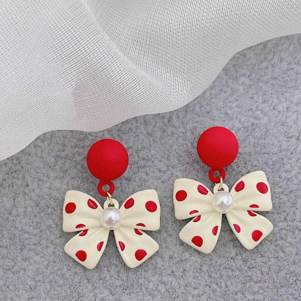 Polka Dot ต่างหูโบว์หญิงเกาหลีสาวหัวใจ Polka Dot ต่างหูโบว์สีแดง ins Influencer Classy All-Match ที่ไม่ซ้ํากันการออกแบบที่เรียบง่ายต่างหู 3 สี