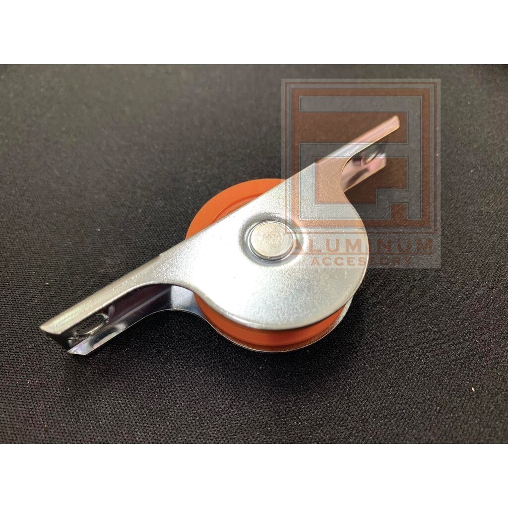 ล้อบานเลื่อนส้ม (งานวินเซอร์)