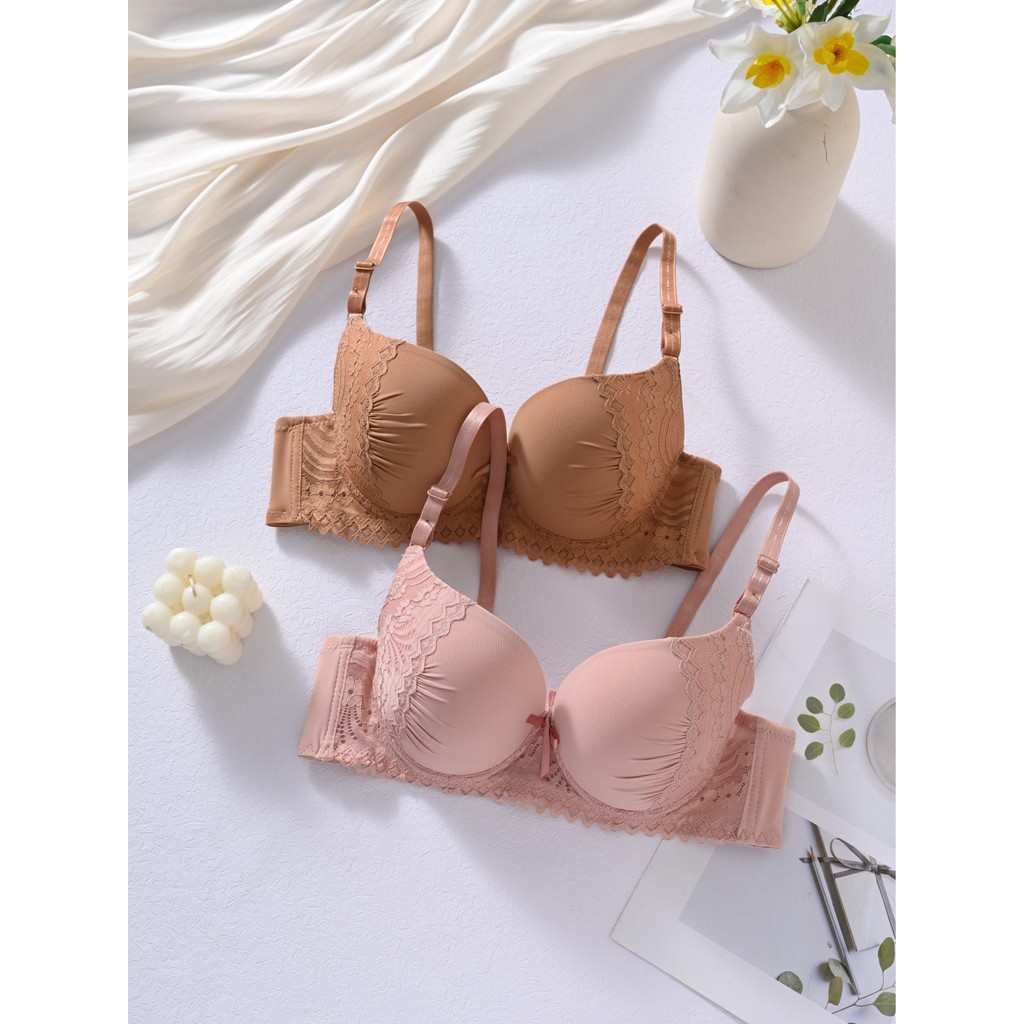 เสื้อใน #8036 มีโครงและฟองน้ำ1.5cm ใส่สบาย ไซส์ คัพ BC เสื้อชั้นในลูกไม้สวมใส่สบาย ช่วยกระชับหน้าอก