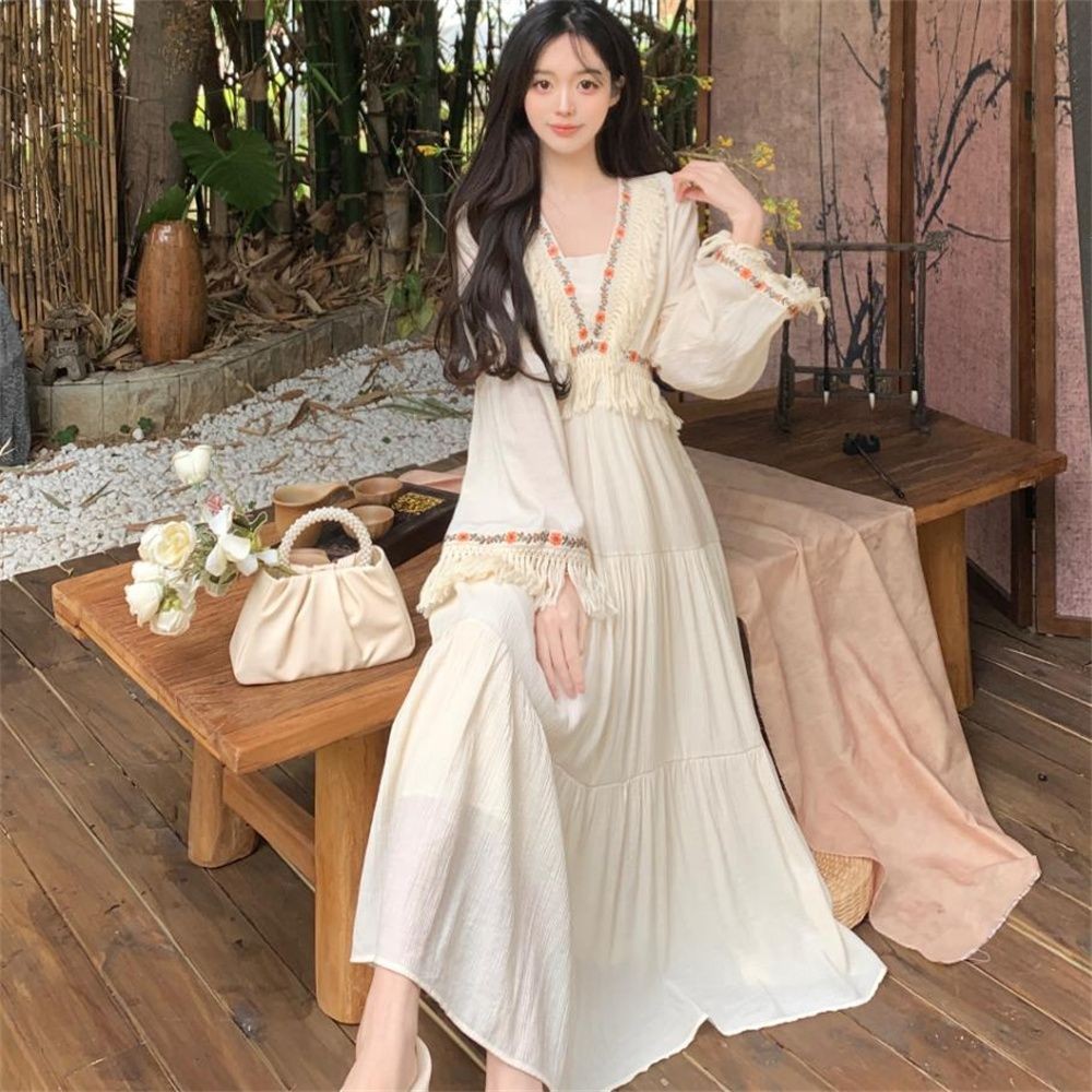 Plus ขนาดผู้หญิงฤดูใบไม้ผลิสไตล์ใหม่ Retro V คอแคบ-เอว Slimmer ดูชุดริบบิ้น Fringed Bohemian วันหยุด