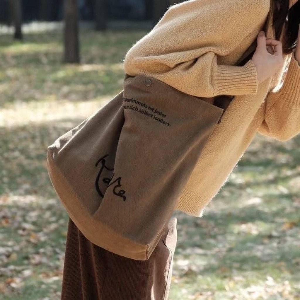 [Kafka Tote Bag] กระเป๋าถือสำหรับผู้หญิงฤดูใบไม้ร่วงและหน้าหนาว ทำจากผ้าใบ มีความจุมาก และสายสะพายไห