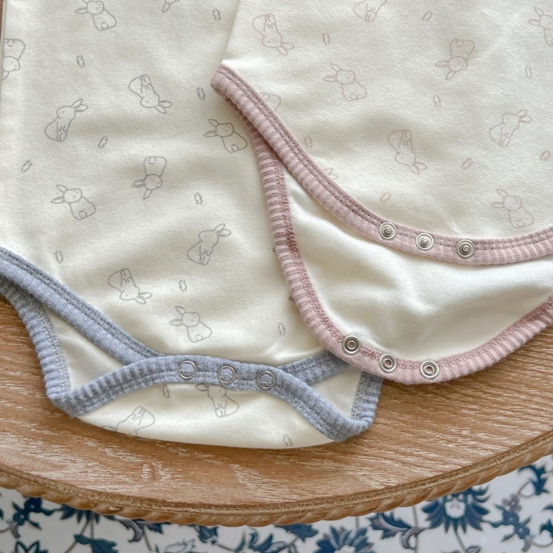 Ins ฤดูใบไม้ผลิฤดูใบไม้ร่วงผ้าฝ้ายแท้เด็ก Onesie ทารกแรกเกิดกระต่ายน่ารักแขนยาวสามเหลี่ยม Romper เด็กการ์ตูนพิมพ์ Outing Romper + หมวก 66-100 ซม. - รูปที่ 7