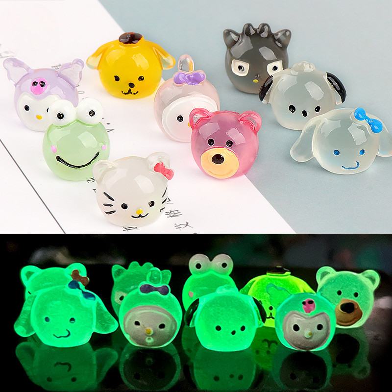 9 ชิ้น Mini Sanrio Glow Luminous 3D เรซิ่น Charms สําหรับ DIY (5-42)