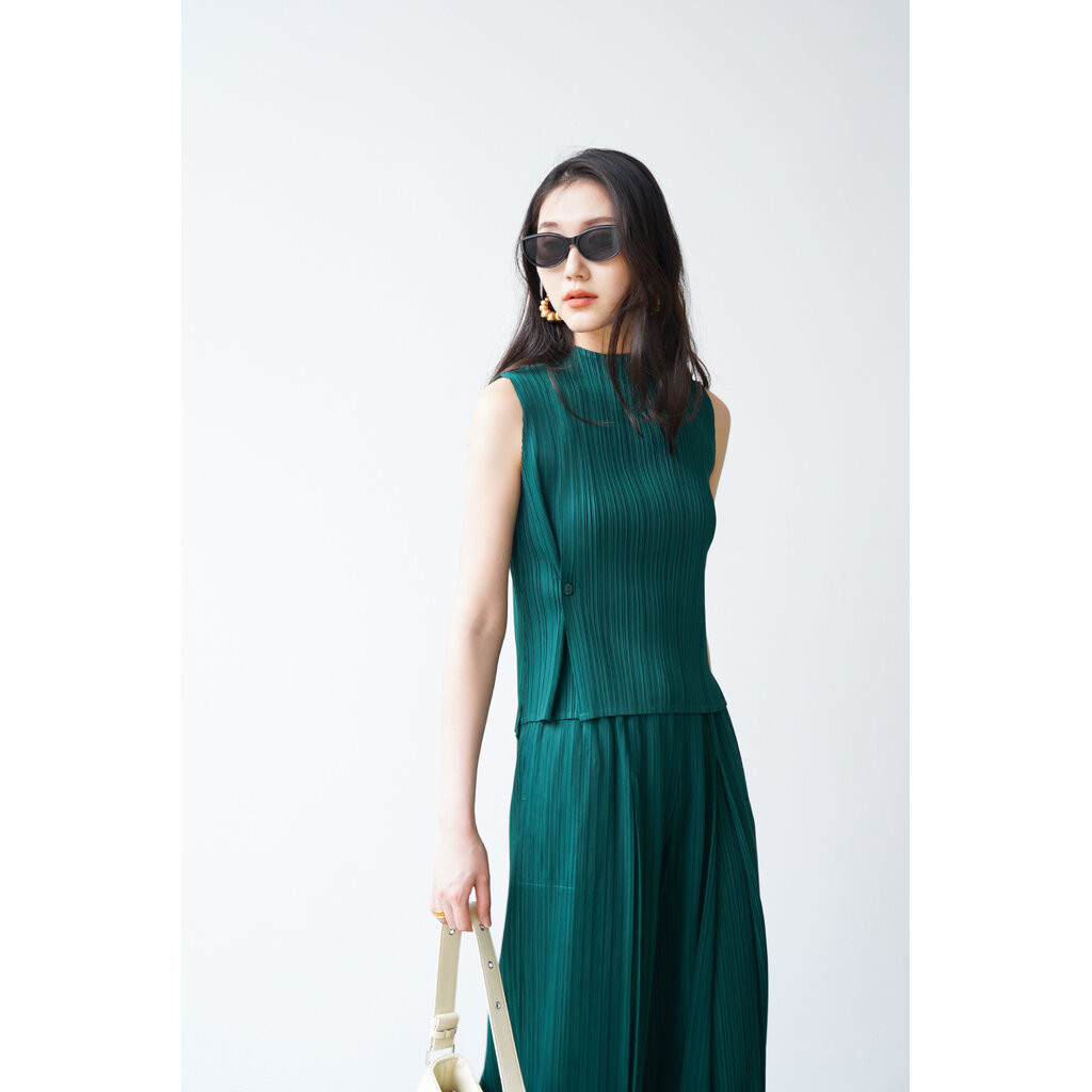 2MUAY รุ่น GJO3550-9 เสื้อพลีทคุณภาพ SLEEVELESS HIGH NECK BUTTON SIDE PLEATED TOP 9 สี FREE SIZE