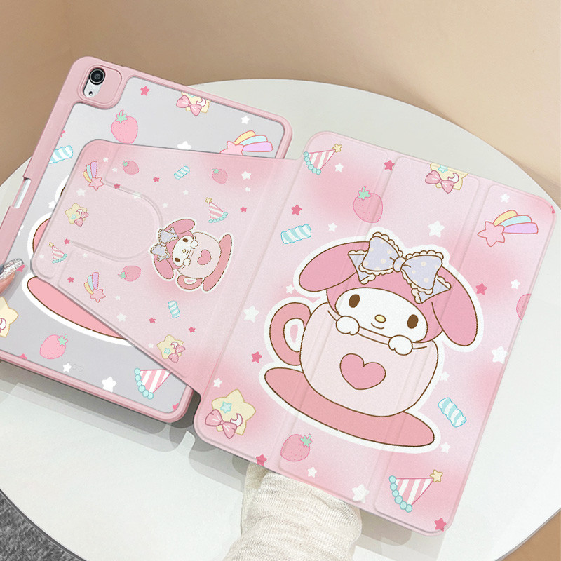 360 ° เคส iPad หมุนได้พร้อมช่องเสียบปากกาเหรียญ Kuromi Teacup Melody อะคริลิค Backboard Pro11 Gen10 Gen9 Gen8 Gen7 10.2 นิ้ว Gen6 Gen5 Air6 Air5 Air4 Air3 Air2 ฝาครอบ iPad หมุนได้
