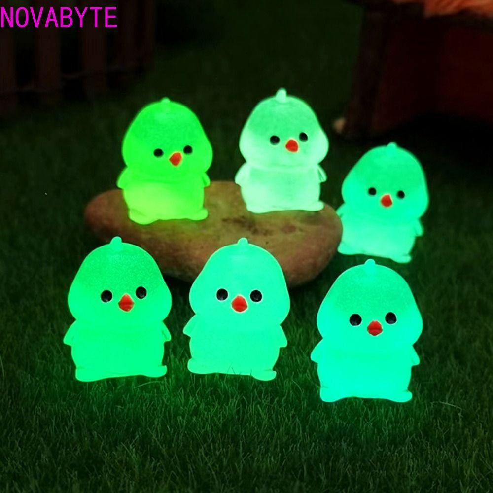 Novabyte Luminous Chick Figurines, Glow in Dark การ์ตูน Chick ตุ๊กตา Miniatures, Chick เครื่องประดับเรซิ่นหัตถกรรม DIY น่ารัก Mini Chick รูปปั้น Fairy ตกแต่งสวน