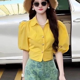 Chili Koko เสื้อสีเหลือง เสื้อเชิ้ตแขนพองคอวีสไตล์ฝรั่งเศส ทรงสั้น สวยงาม สำหรับผู้หญิงในช่วงฤดูร้อน W626