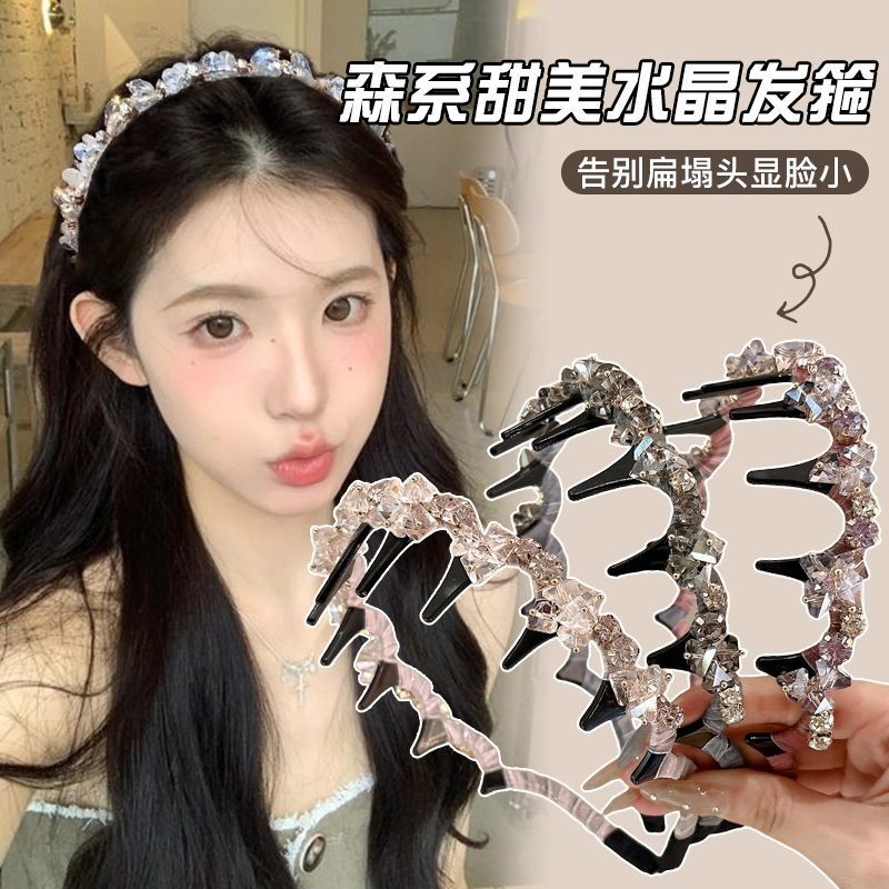 กิ๊บคลื่นคริสตัลแบบใหม่ มงกุฎสูง เพิ่มความหรูหราและสวยงามให้แก่อุปกรณ์แต่งผม