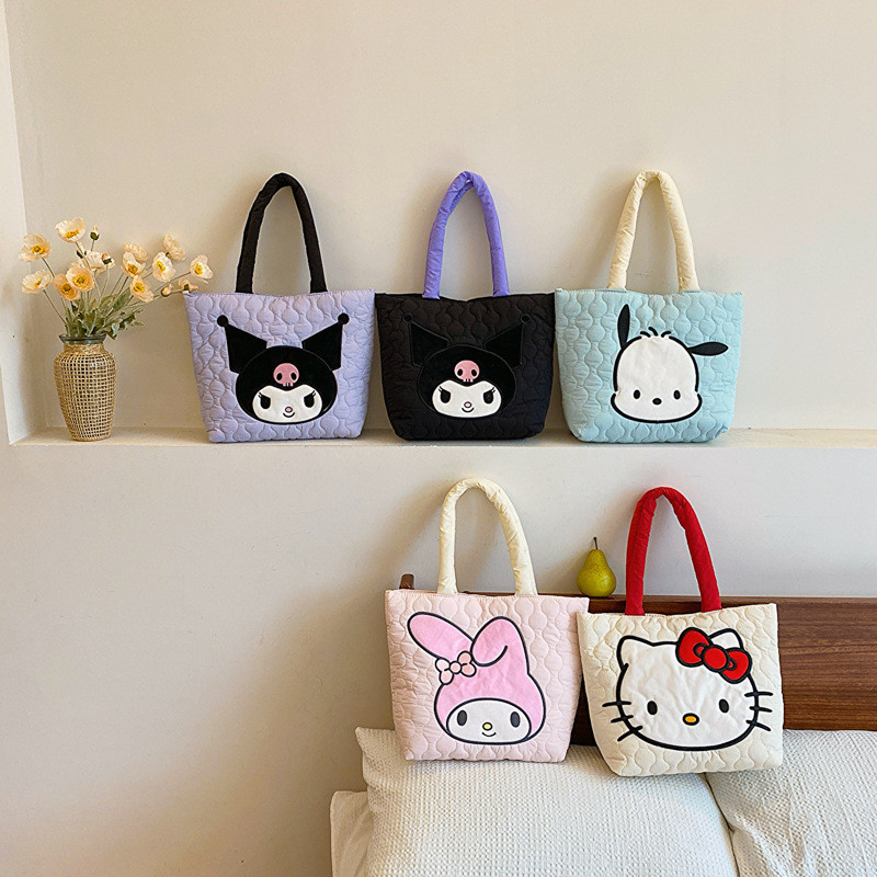 KT[ พร้อมส่งจากร้านไทย] มีครบทุกลาย*** ให้เลือกค่ะ ลิขสิทธิ์แท้ % Sanrio กระเป๋าคิตตี้ กระเป๋าเมโลดี้ คุโรมิ ชินนาม่อน