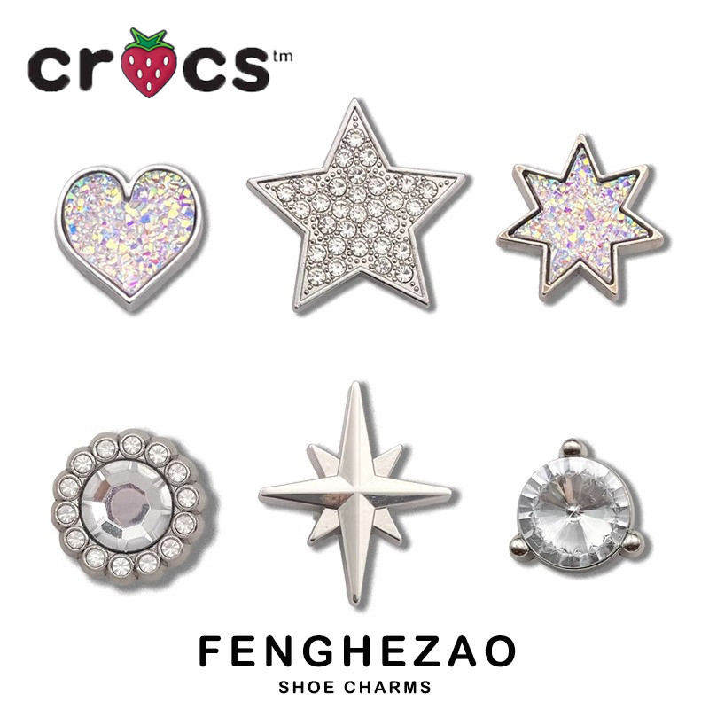 Jibbitz Crocs Hole รองเท้า Crocs อุปกรณ์เสริมรองเท้าดอกไม้ตกแต่งหัวเข็มขัด DIY โลหะเงินเงารองเท้าหัวเข็มขัด Crocs Charm