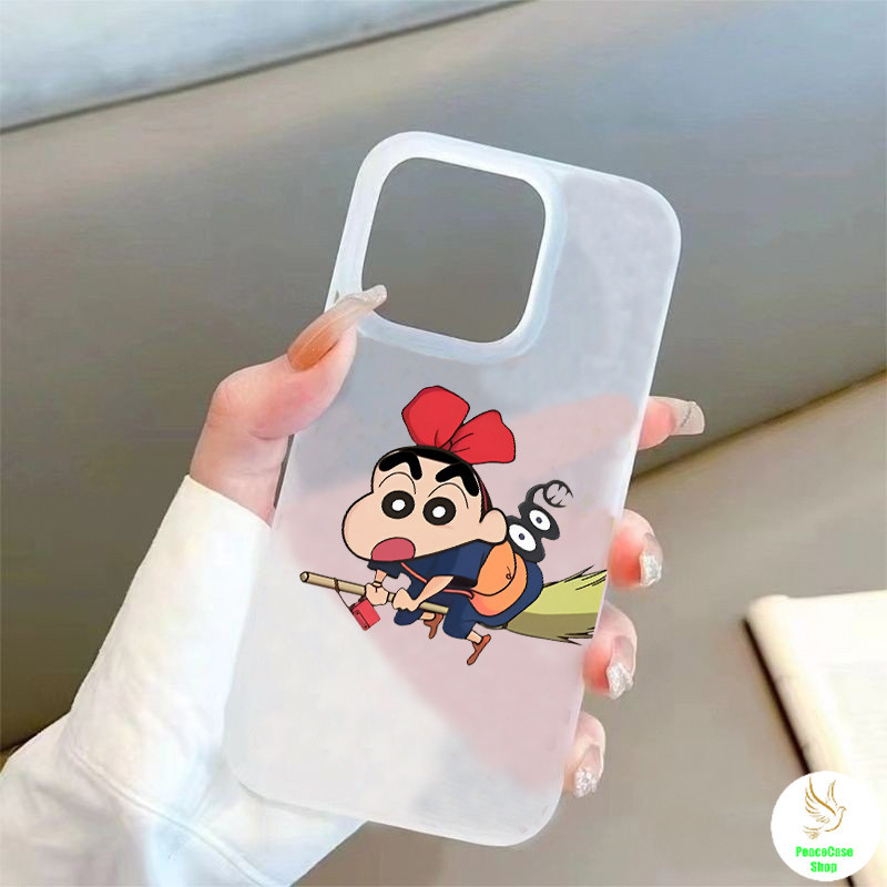 COD-ในไทย เคส เครยอนชินจัง น่ารัก แต่งตัวเป็นแม่มดบิน สำหรับ iPhone 7 8 X 11 12 13 14 15 TPU โปร่งใส น้ำค้างแข็งเคส